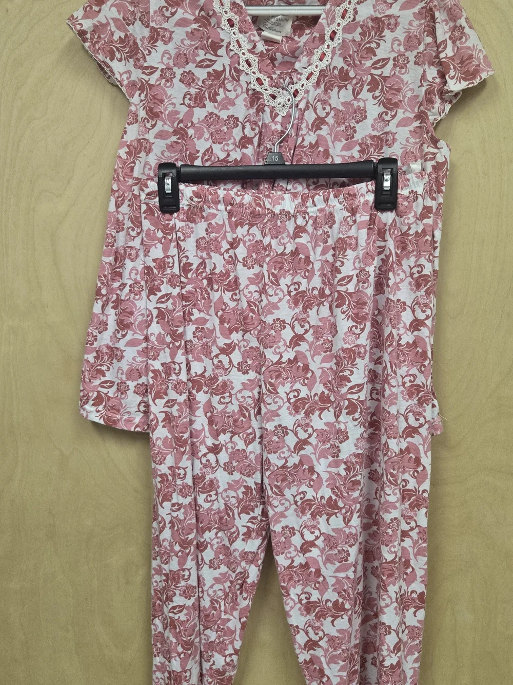 Women's Pink Floral Capri Pants & Top PJ Set